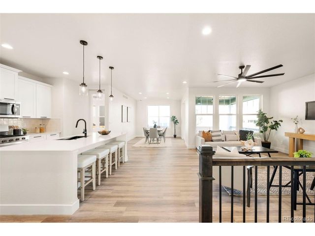 16364 Columbine St, Thornton, CO 80602