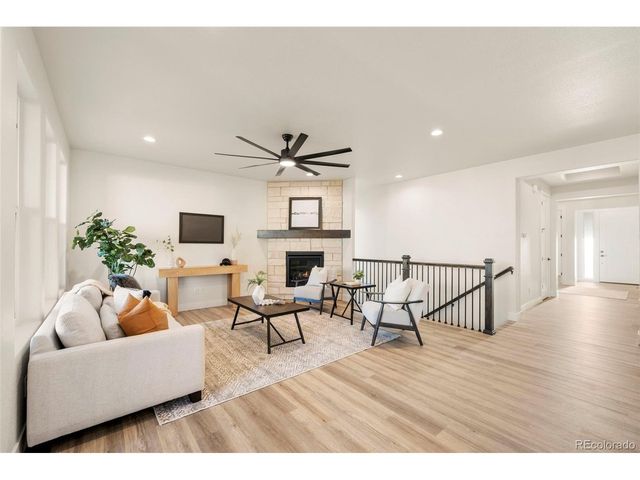 16364 Columbine St, Thornton, CO 80602