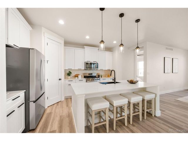 16364 Columbine St, Thornton, CO 80602