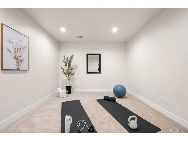 16364 Columbine St, Thornton, CO 80602