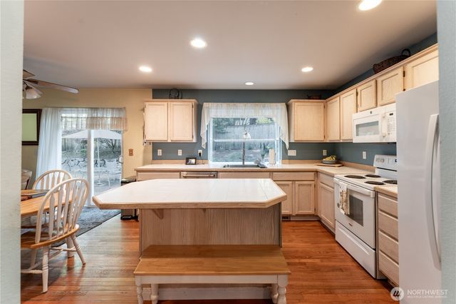 20119 SE 266th Street, Covington, WA 98042