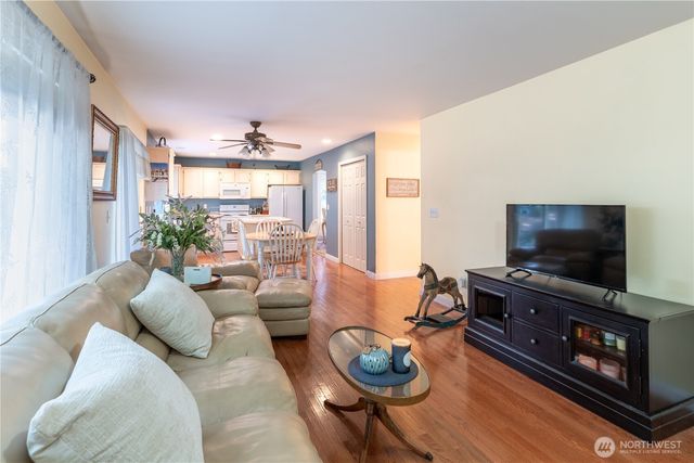20119 SE 266th Street, Covington, WA 98042