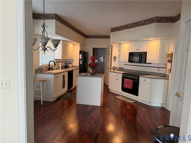 225 Lighthouse Pointe, Prince George, VA 23860