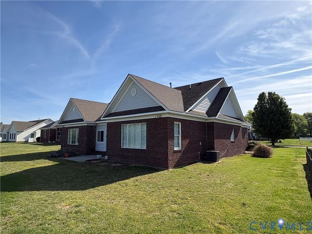225 Lighthouse Pointe, Prince George, VA 23860