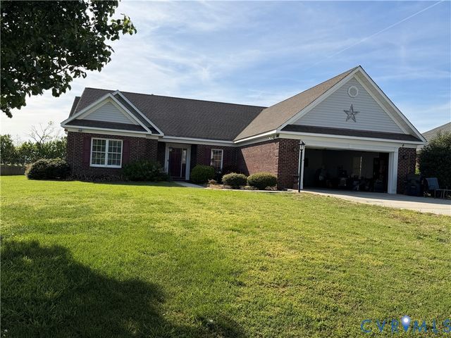 225 Lighthouse Pointe, Prince George, VA 23860