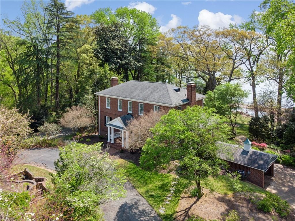 601 Riverside DR, Newport News, VA 23606