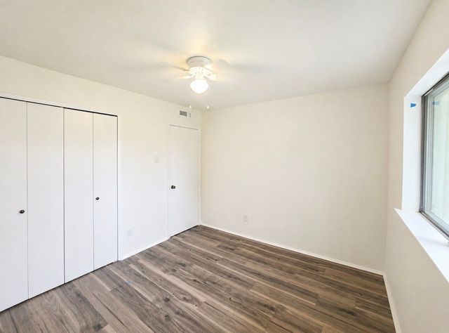 614 W Grenoble Drive, Grand Prairie, TX 75052