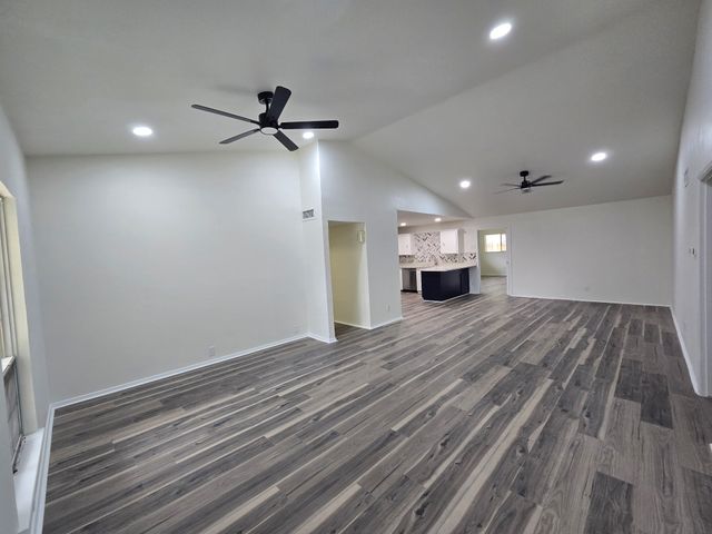 614 W Grenoble Drive, Grand Prairie, TX 75052