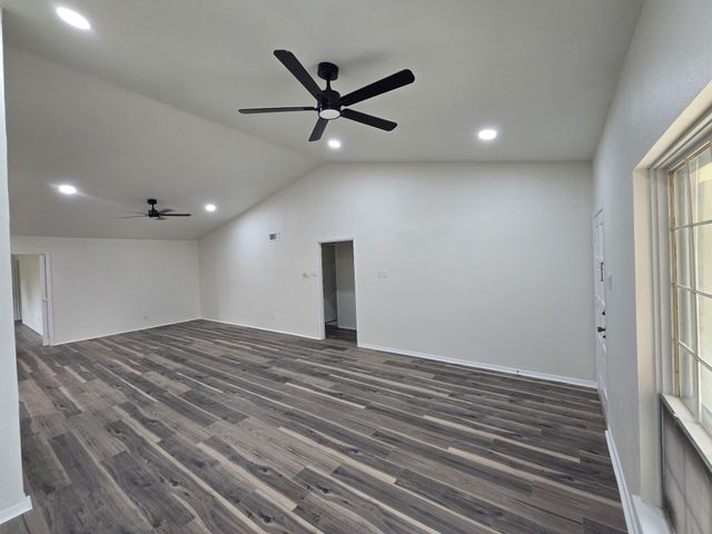 614 W Grenoble Drive, Grand Prairie, TX 75052