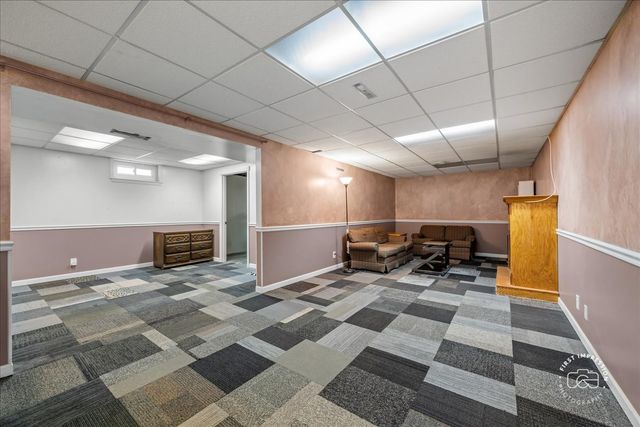 184 Locust Street, South Elgin, IL 60177