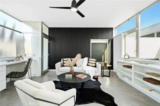 1121 Abbot Kinney, Venice, CA 90291