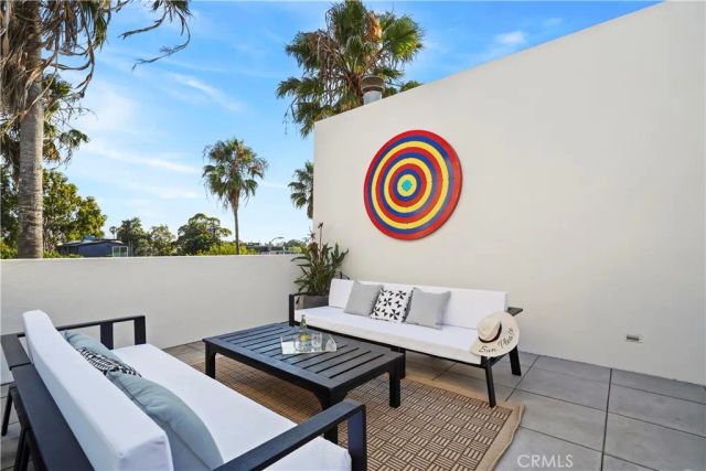 1121 Abbot Kinney, Venice, CA 90291