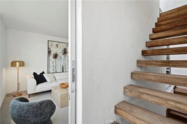 1121 Abbot Kinney, Venice, CA 90291