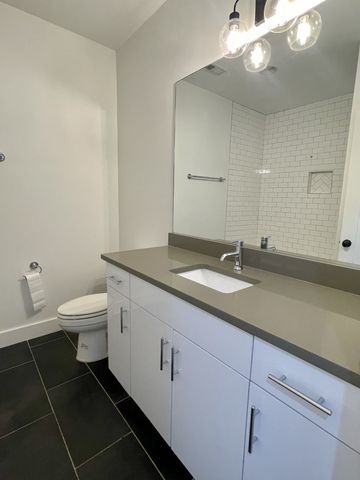 233 Riverside Dr, Nashville, TN 37206