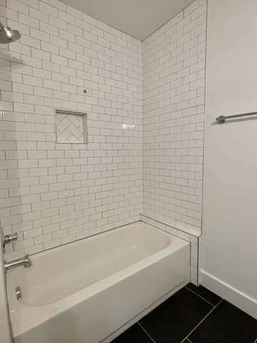 233 Riverside Dr, Nashville, TN 37206