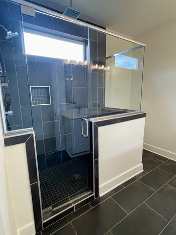 233 Riverside Dr, Nashville, TN 37206