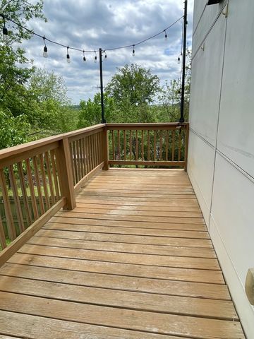 233 Riverside Dr, Nashville, TN 37206