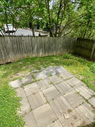 233 Riverside Dr, Nashville, TN 37206