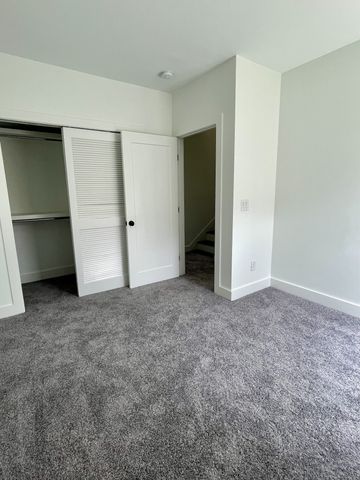 233 Riverside Dr, Nashville, TN 37206