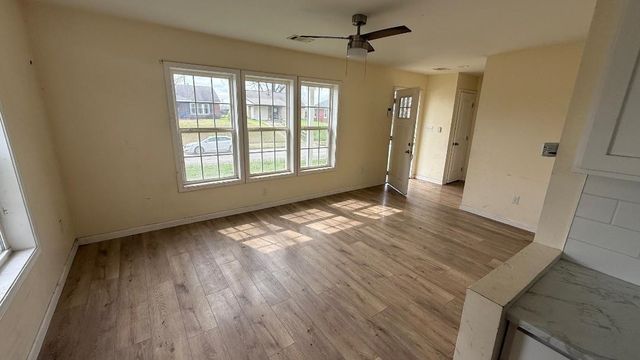 86 W DEMPSTER AVE, Memphis, TN 38109