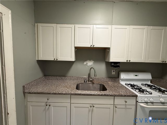 407 Brown Ave, Hopewell, VA 23860