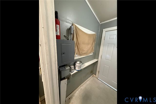 407 Brown Ave, Hopewell, VA 23860