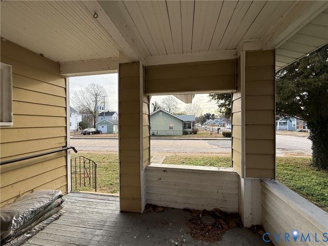 407 Brown Ave, Hopewell, VA 23860