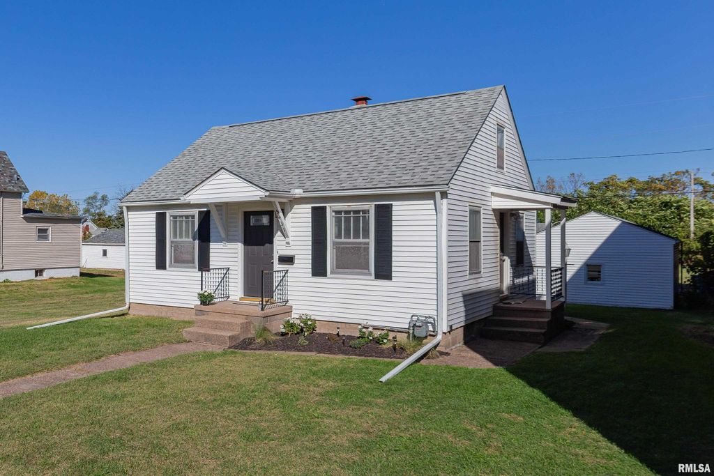 5431 3RD Avenue, Moline, IL 61265