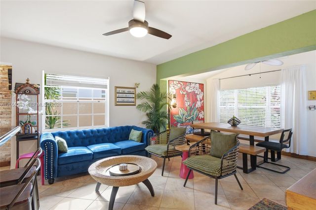 2538 Liberty St, Hollywood, FL 33020