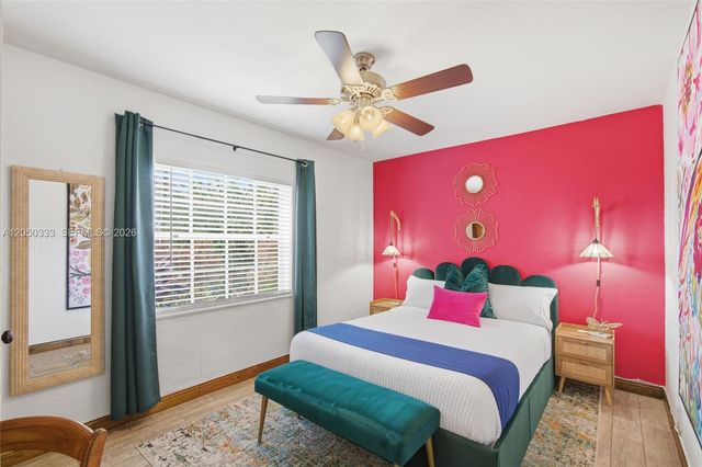 2538 Liberty St, Hollywood, FL 33020