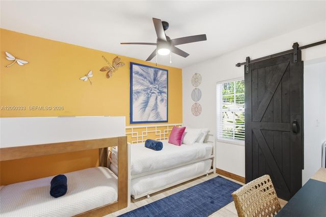 2538 Liberty St, Hollywood, FL 33020