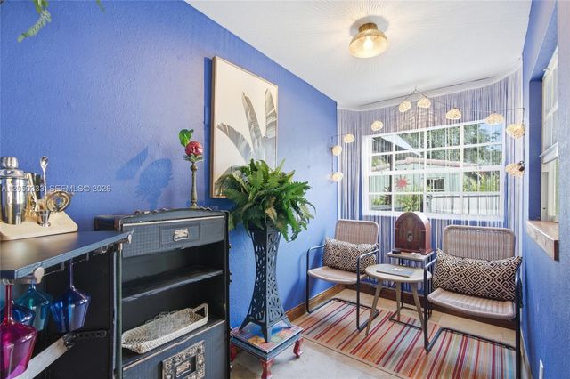 2538 Liberty St, Hollywood, FL 33020