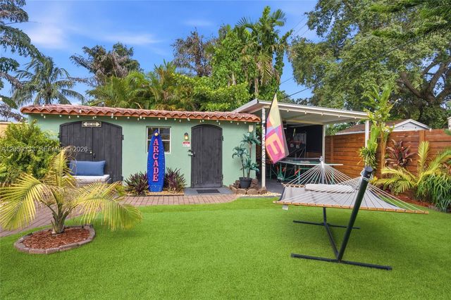 2538 Liberty St, Hollywood, FL 33020