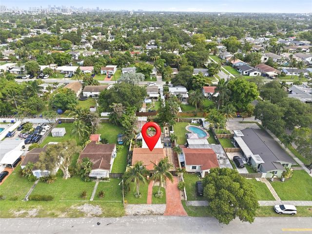 2538 Liberty St, Hollywood, FL 33020