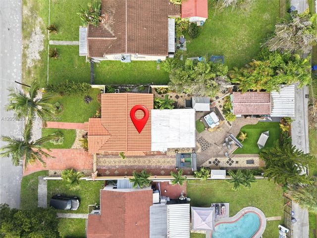 2538 Liberty St, Hollywood, FL 33020