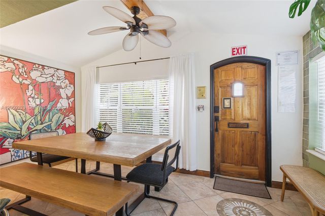 2538 Liberty St, Hollywood, FL 33020