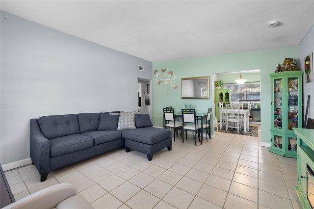 1401 WILTON AVENUE, Orlando, FL 32805