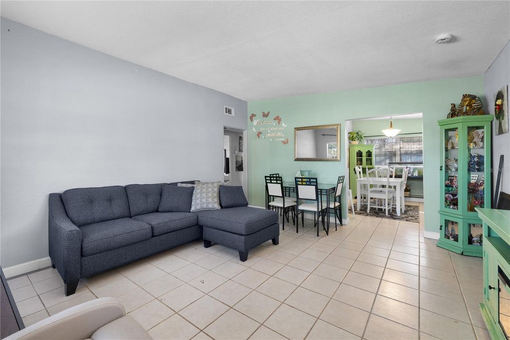 Image 2 of property listing at 1401 WILTON AVENUE, Orlando, FL 32805