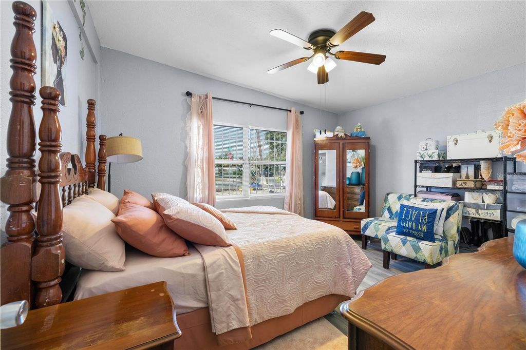 Image 11 of property listing at 1401 WILTON AVENUE, Orlando, FL 32805