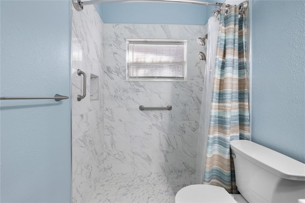 Image 15 of property listing at 1401 WILTON AVENUE, Orlando, FL 32805