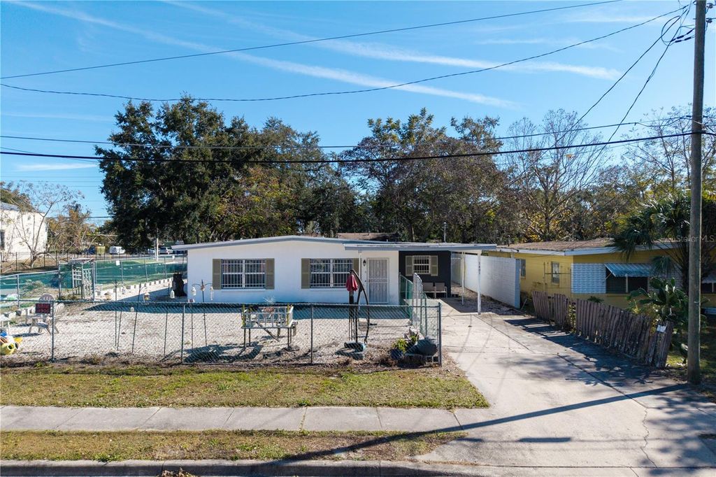 Image 27 of property listing at 1401 WILTON AVENUE, Orlando, FL 32805