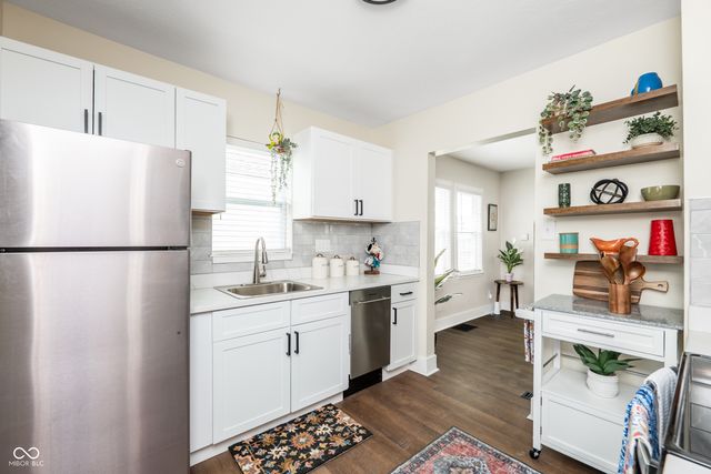 831 Wallace Avenue, Indianapolis, IN 46201