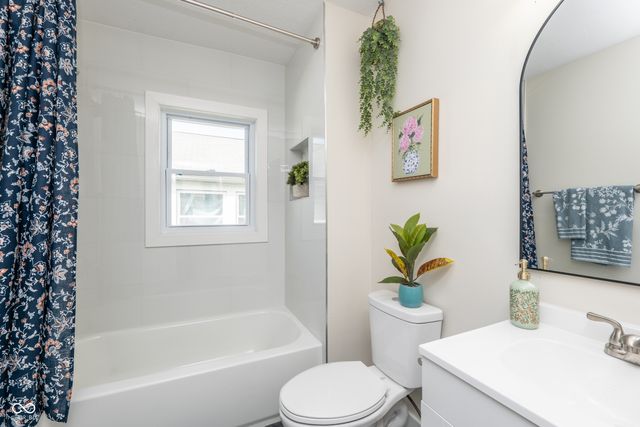 831 Wallace Avenue, Indianapolis, IN 46201