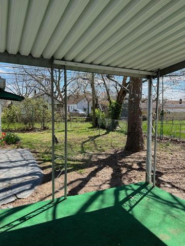 484 S Hampton Road, Columbus, OH 43213