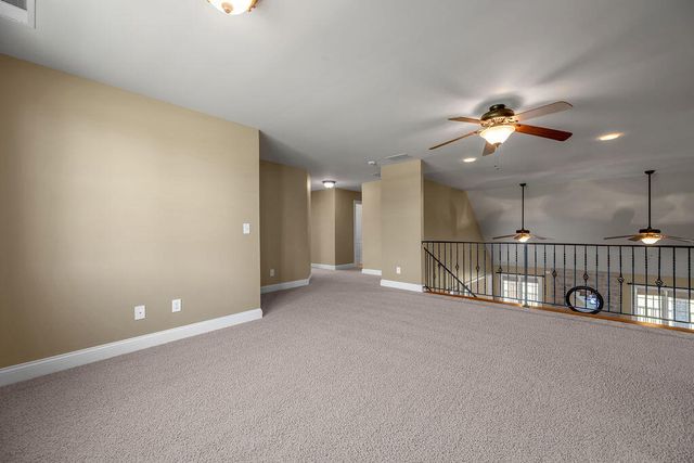 108 Stirling Lane, Versailles, KY 40383