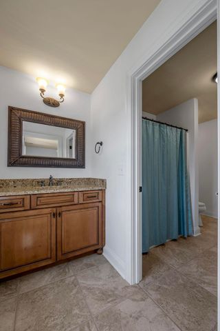 108 Stirling Lane, Versailles, KY 40383