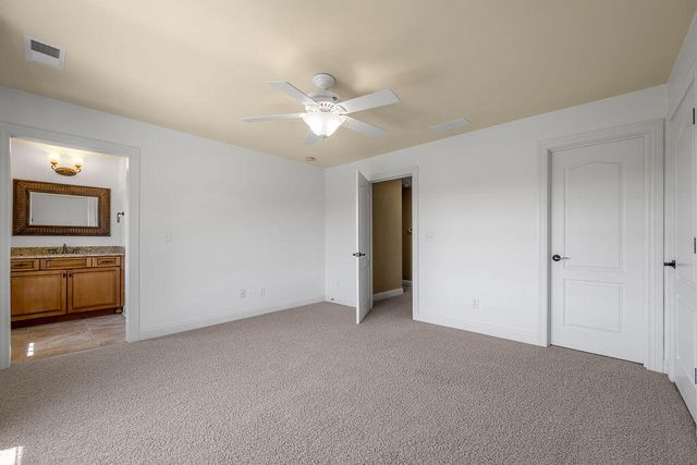 108 Stirling Lane, Versailles, KY 40383