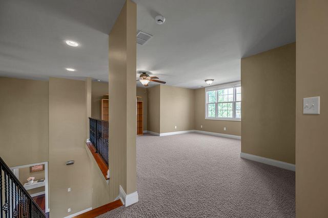 108 Stirling Lane, Versailles, KY 40383