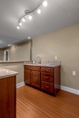 108 Stirling Lane, Versailles, KY 40383