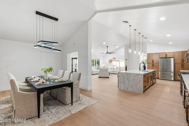 12450 N La Cholla Boulevard, Tucson, AZ 85755